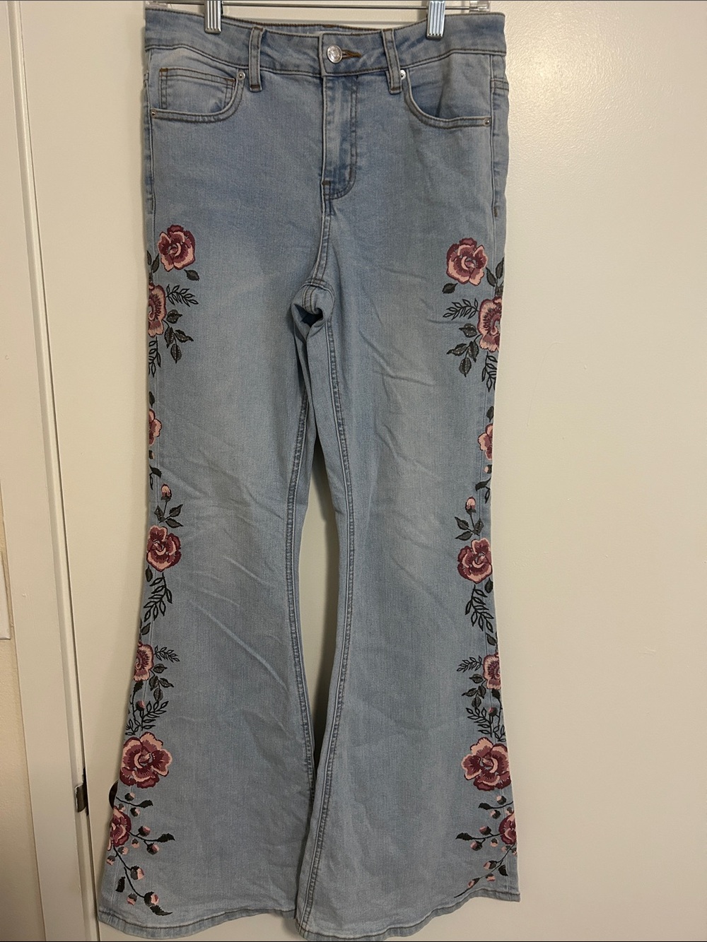 Forever 21 Premium Floral Bootcut Jeans, Size 27